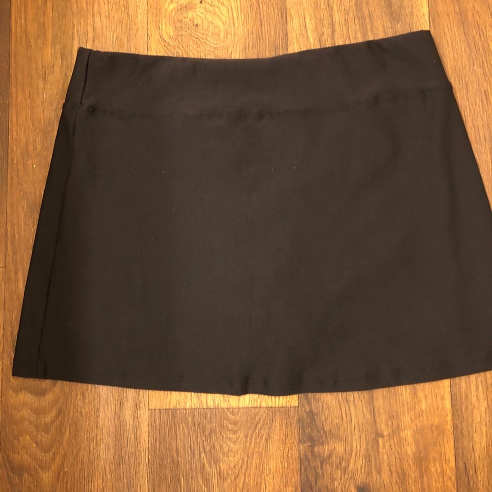 Women’s NIKE  Black Athletic Fit Dry Skort Medium